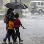 സംസ്ഥാനത്ത് കാലവർഷം കനക്കുന്നു; 8 ജില്ലകളിൽ യെല്ലോ അലർട്ട്, ജൂൺ 9 മുതൽ ട്രോളിംഗ് നിരോധനം