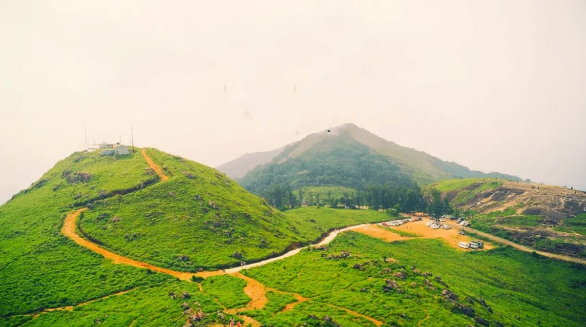 Ponmudi-–-The-Golden-Peak-in-Kerala