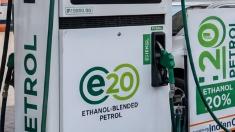 E20 പെട്രോൾ ഉപയോഗിച്ചാൽ മൈലേജ് കുറയുമോ? വില എന്തുകൊണ്ട് കുറയുന്നില്ല? ആശങ്കകൾക്ക് മറുപടിയുമായി കേന്ദ്ര സർക്കാർ