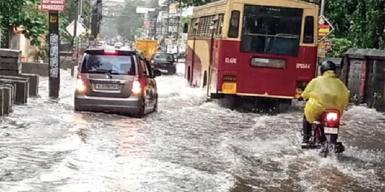 സംസ്ഥാനത്ത് ഇന്നും ശക്തമായ മഴയ്ക്ക് സാധ്യത: മൂന്ന് ജില്ലകളിൽ ഓറഞ്ച് അലർട്ട്; കള്ളക്കടൽ ജാഗ്രതാ നിർദേശം