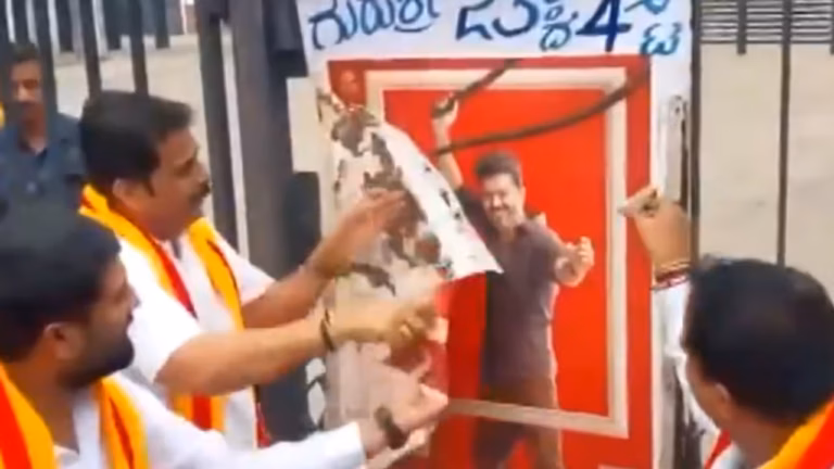 കാവേരി തർക്കം വിജയ് ചിത്രം ‘ജനനായകനെ’ ബാധിക്കുന്നു: കർണാടകത്തിൽ പ്രതിഷേധം, തമിഴ്‌നാട്ടിൽ രാഷ്ട്രീയ അമർഷം