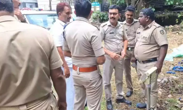 കഞ്ചാവ് ചാക്കിലാക്കി ഉപേക്ഷിച്ച് ലഹരിസംഘം; കക്കോടിയിൽ ആനക്കൊമ്പുമായി 6 പേർ വനംവകുപ്പിന്റെ വലയിൽ