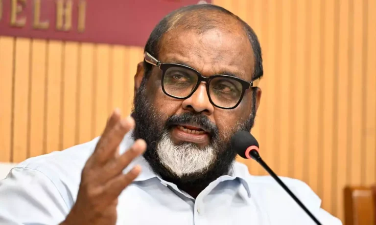 പഴയ സമയക്രമം ബസ് സർവീസുകളെ പ്രതിസന്ധിയിലാക്കുന്നു; കാലോചിതമായ മാറ്റങ്ങൾ വരുത്തുമെന്ന് ഗതാഗത മന്ത്രി സി.പി ജോൺ