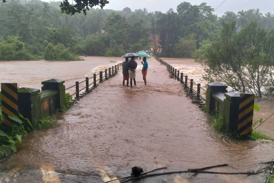 സംസ്ഥാനത്ത് കനത്ത മഴ തുടരും: 12 ജില്ലകളിൽ ഓറഞ്ച് അലർട്ട്; മലയോര-തീരദേശ മേഖലകളിൽ അതീവ ജാഗ്രത
