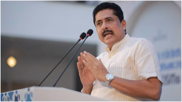 സ്കൂളുകളിലെ ഓണാഘോഷം: വിദ്യാർഥികൾക്ക് ഇഷ്ടമുള്ള വസ്ത്രങ്ങൾ ധരിച്ചെത്താം; യൂണിഫോമിൽ ഇളവ് നൽകി ഉത്തരവ്