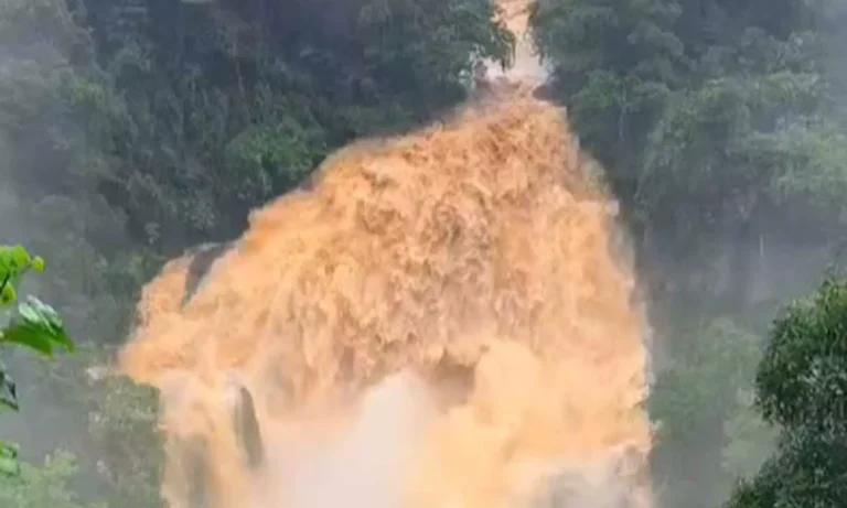 സംസ്ഥാനത്ത് മഴക്കെടുതി രൂക്ഷം: പ്രകൃതിക്ഷോഭത്തിൽ 7 മരണം; ഉരുൾപൊട്ടലും മിന്നൽ പ്രളയവും, ദുരിതാശ്വാസ ക്യാമ്പുകൾ തുറന്നു
